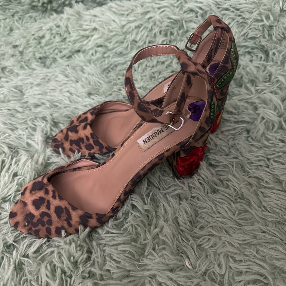 steve madden 8.5 leopard rhinestone embroidered heels